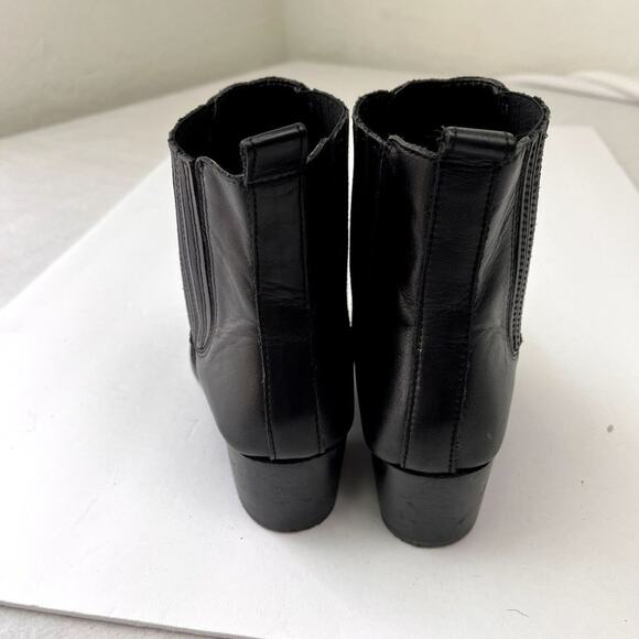 ALDO Boots Women's Size 8.5 Black Leather Chelsea Ankle Pointed Toe Western - Picture 4 of 15
